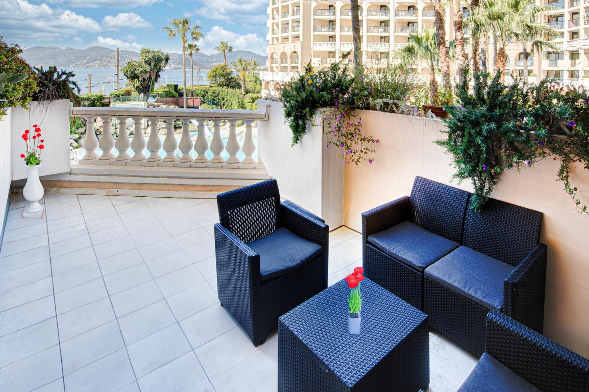 Residence La Palme D'Azur - Cannes Exteriör bild